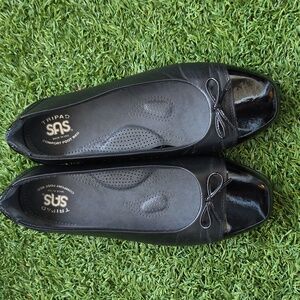 SAS Women's Elegant And Comfortable Black Leather Loafers